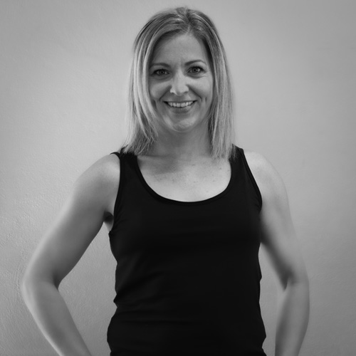 Amélie Chalier, professeure de baby danse et danse moderne à Roiffieux pour enfants, ados et adultes. Plaisir et technique du mouvement.