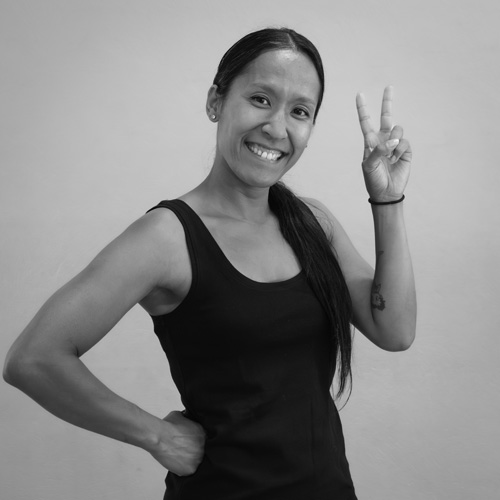 Sarra Choun, professeure de stretching, gym douce et gym d’entretien à Roiffieux. Souplesse et tonicité.