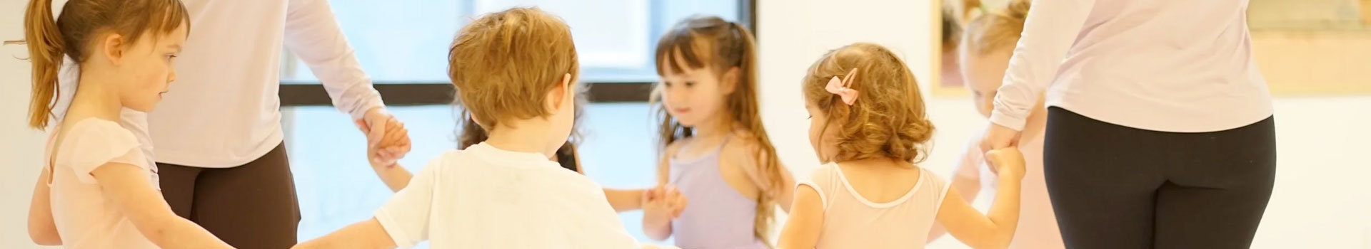 header-Baby-Danse-2–3-ans-annonay
